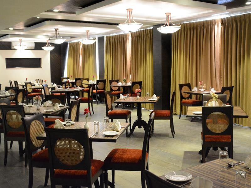 सहारा Aloha On The Ganges By Leisure 4*