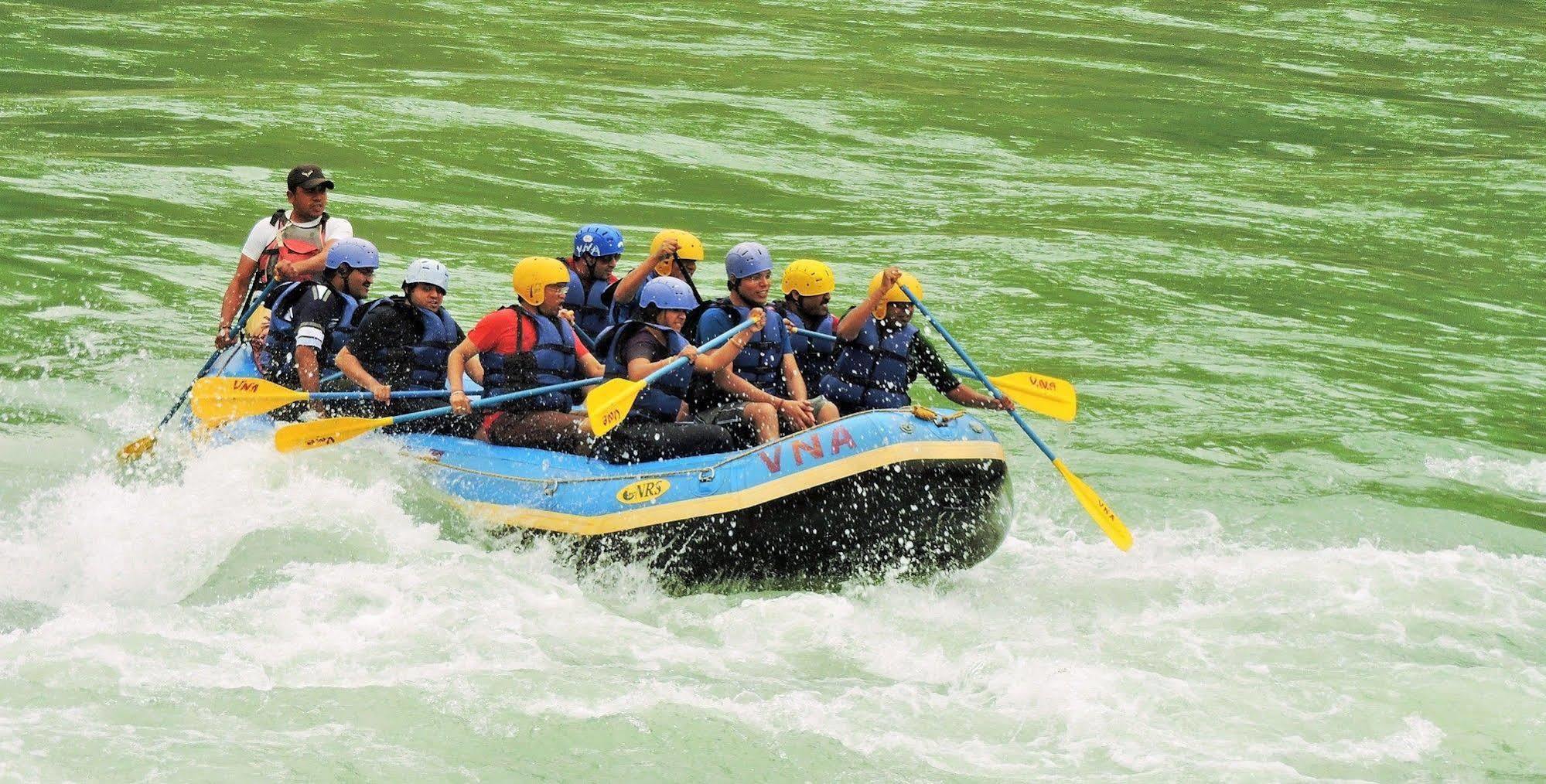 Aloha On The Ganges By Leisure सहारा 4*