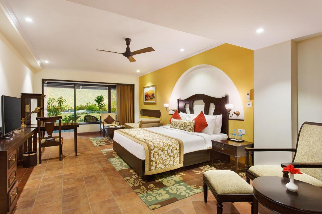 सहारा Aloha On The Ganges By Leisure 4*